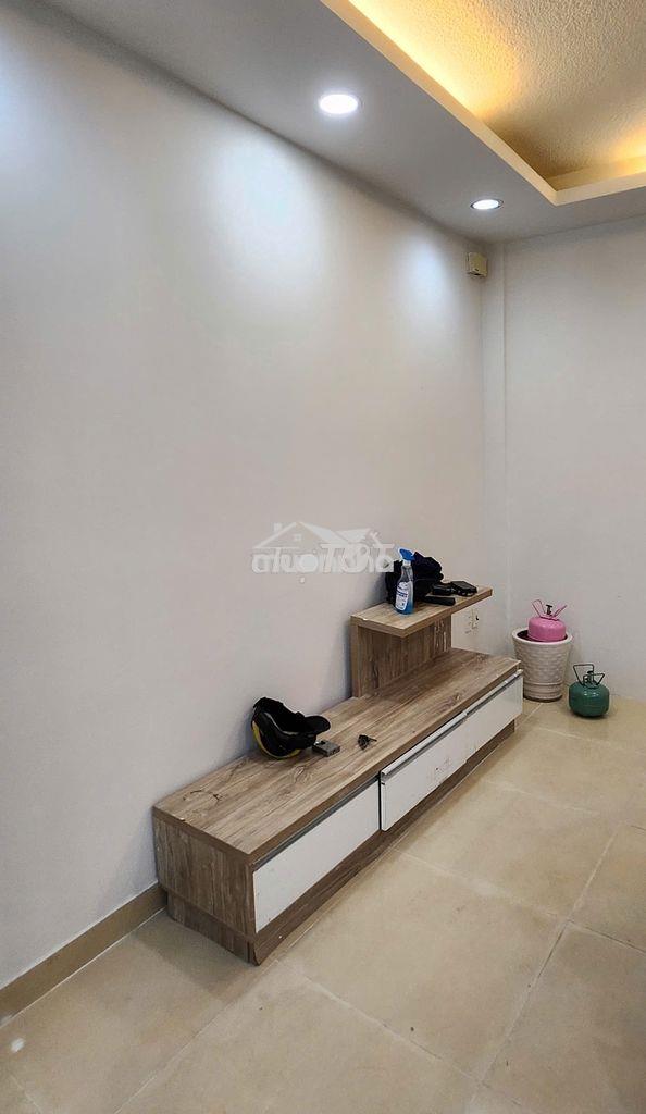 Cần bán nhà siêu vị trí hiện tại và sẽ còn tăng trong thời gian tới.