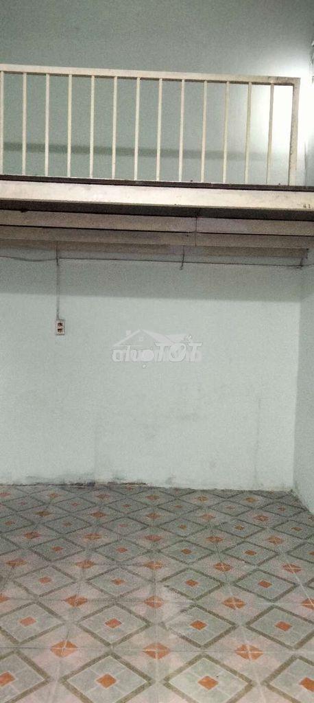 Cho thuê phòng trọ có gác, toilet riêng  - 2