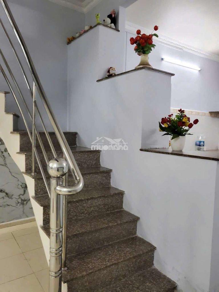 Nhà cho thuê chính chủ nguyên căn 625/3 trần xuân soạn  - 2