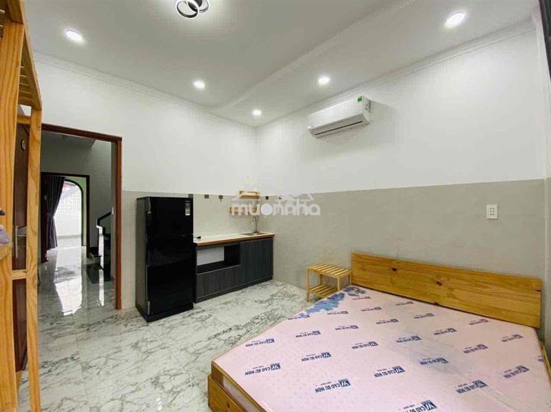 2 phòng ngủ 2 ban công mát full nt giá cực hời ngay cv đầm sen