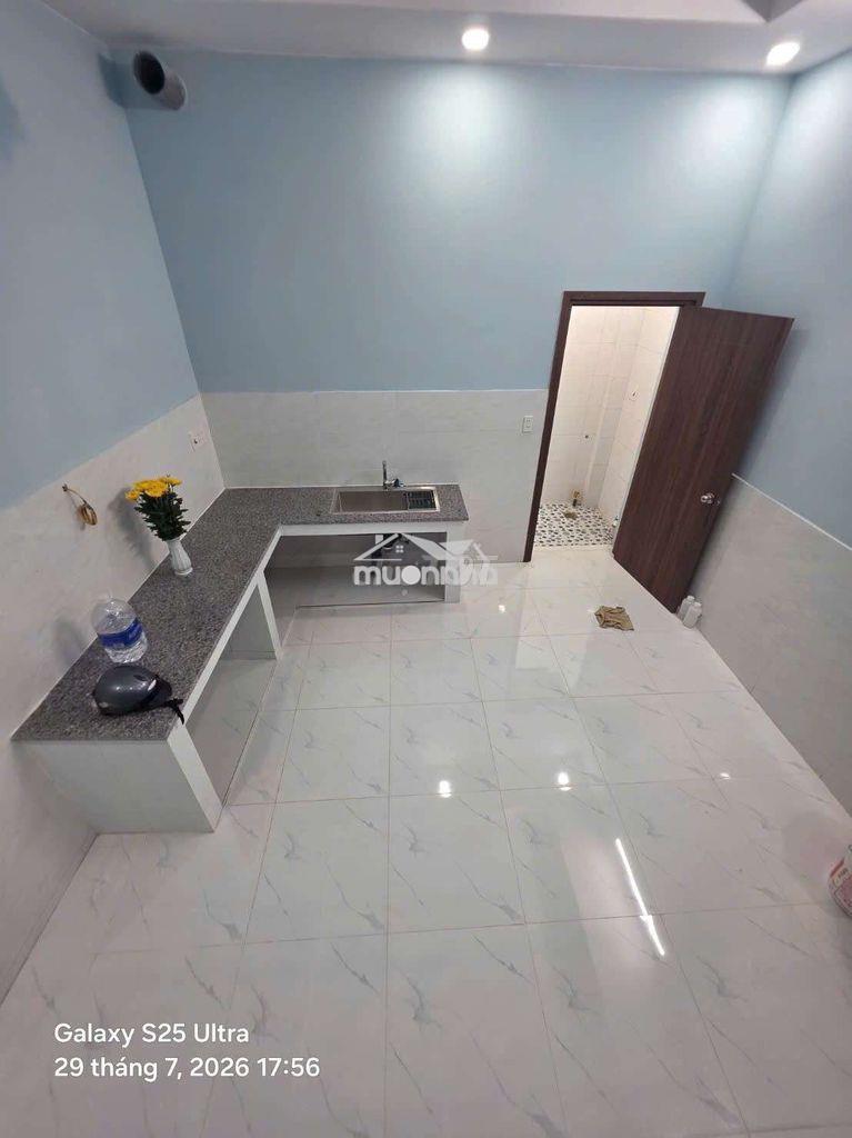 Nhà gần đầm sen - 4