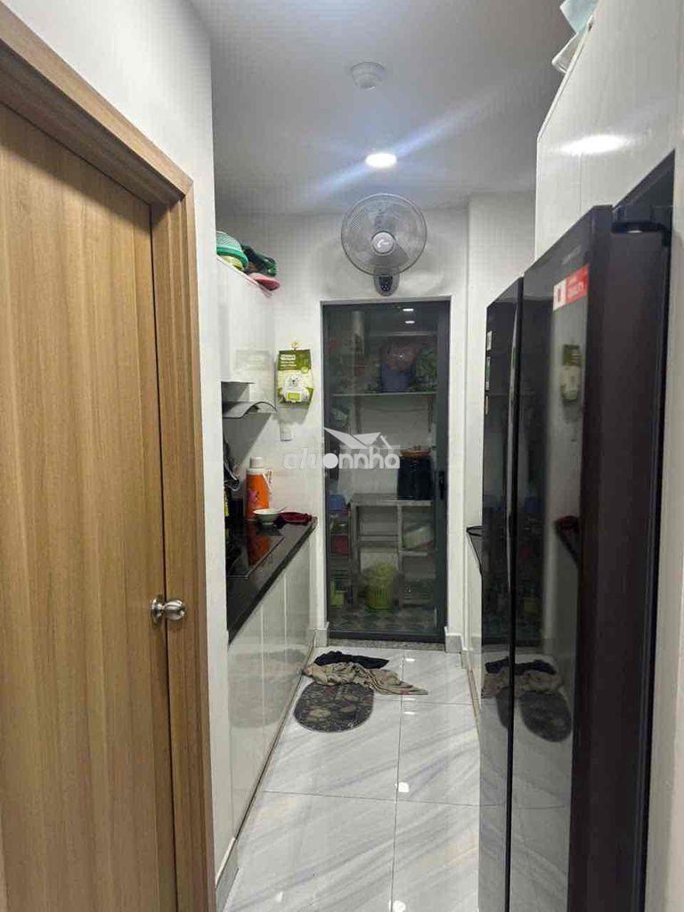 Tôi chính chủ cần bán lại căn hộ ctl tầng 12 77m2 dt thông thuỷ 71m2