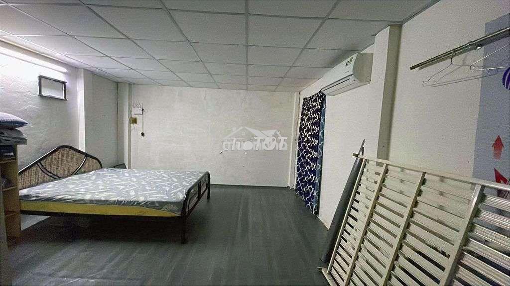 Bán nhà tân hương , tân phú  dt: 5x5m 2 t sổ hồng đủ , giá: 2.4 tỷ tl - 4