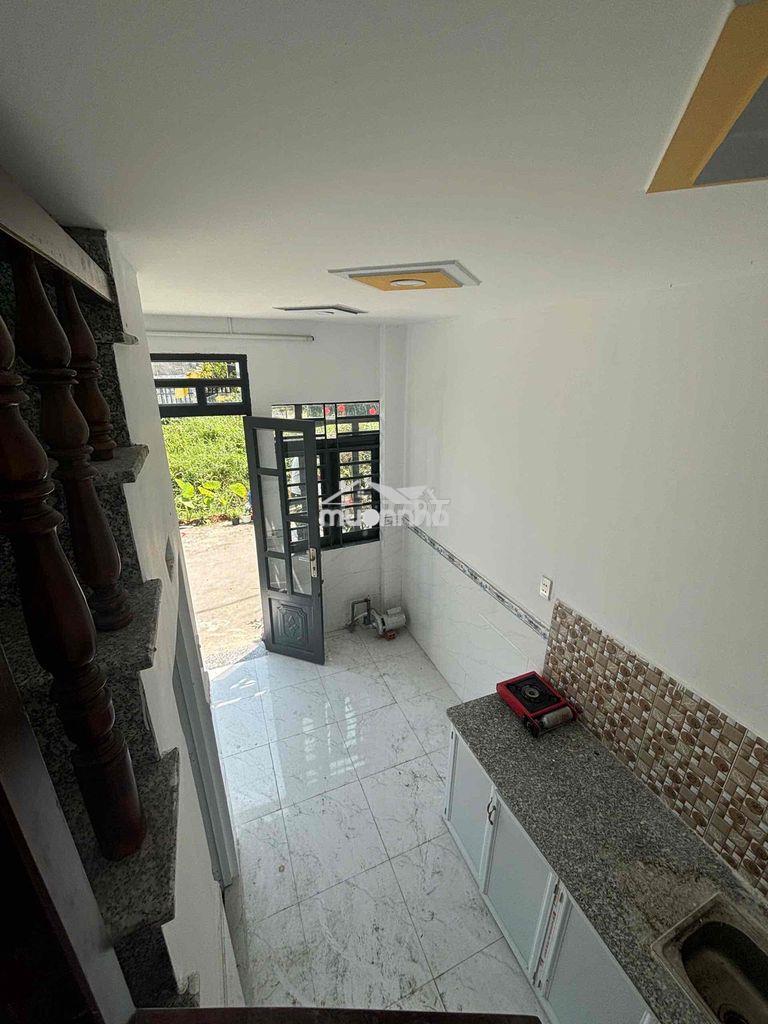 Bán nhà cho người thu nhập thấp