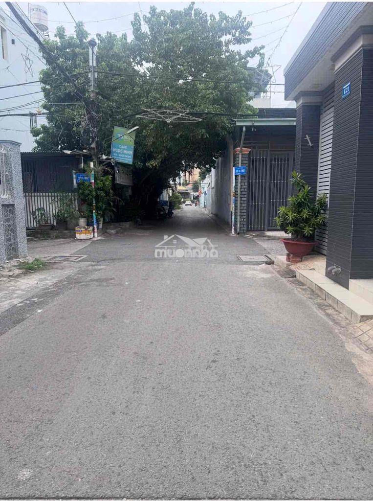 48m - 3,3tỷ -  bà điểm - ngay ngã tư trung chánh - hẻm 5m xe hơi - 2