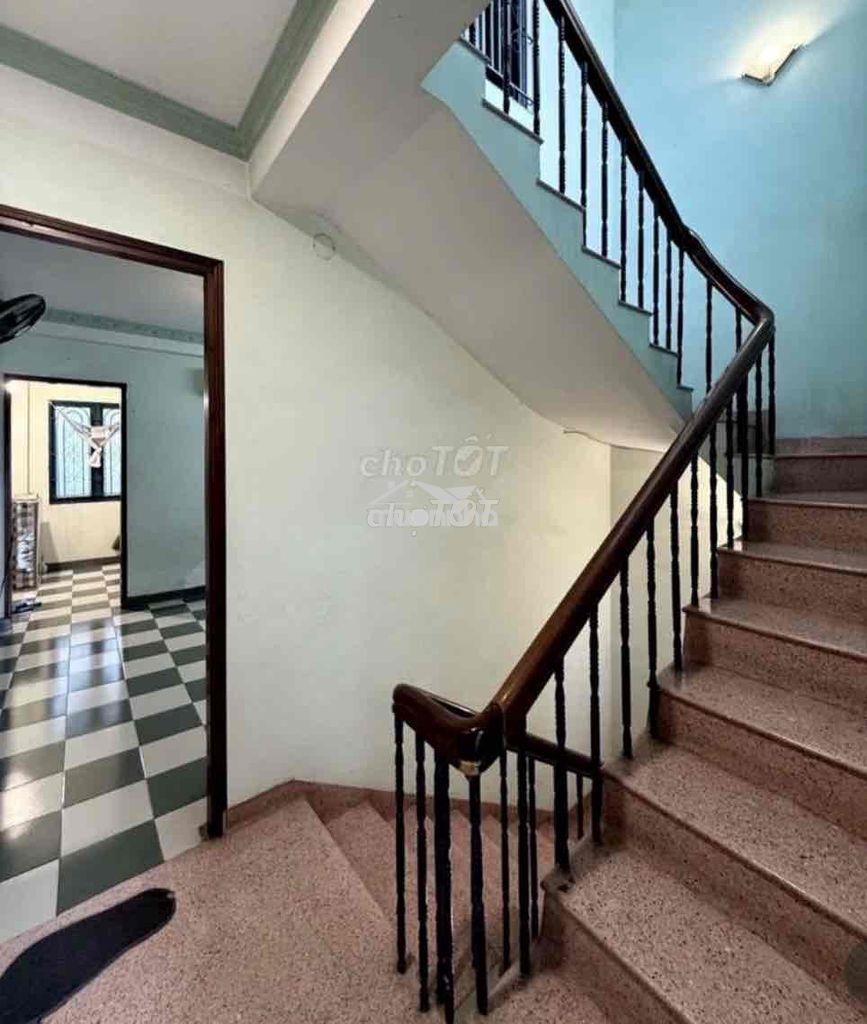 Cho thuê nhà nguyên căn nguyễn văn cừ phường 1, quận 5 – sát quận 1 - 3