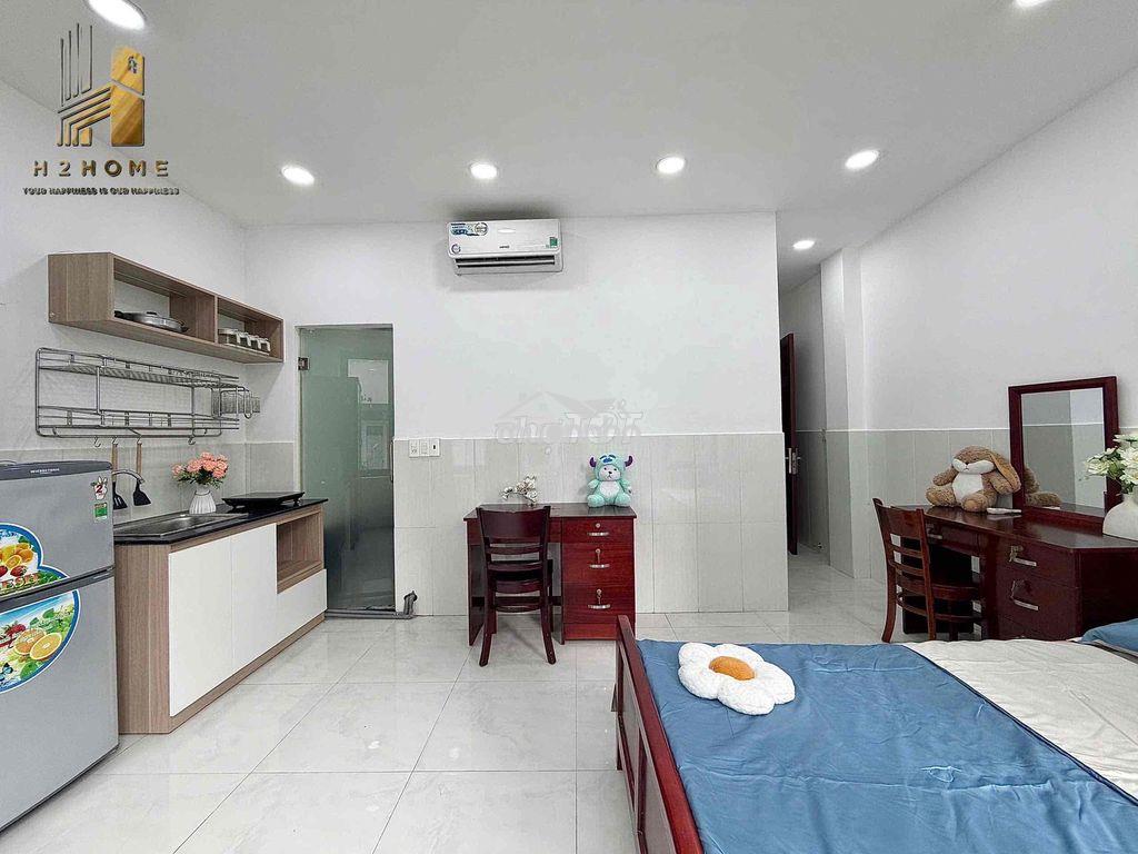 Ban công full kính 30m2 ngay 995 hoàng sa - q.3 : 6.x tr/th - 3