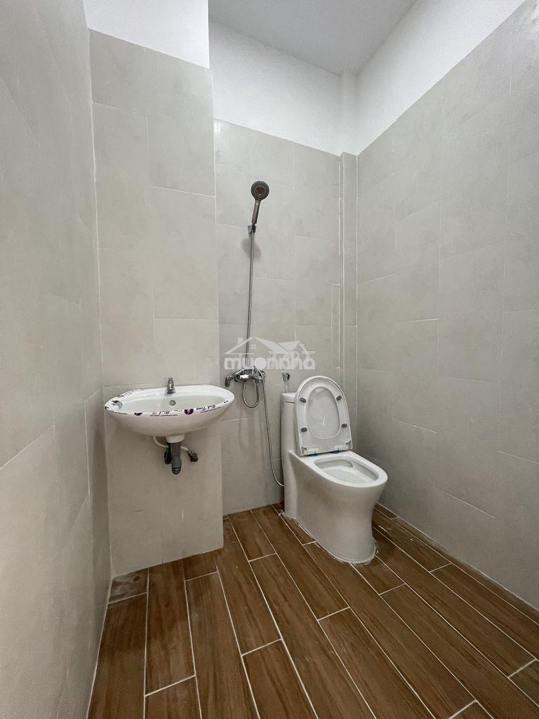 Phòng trọ 1.9tr ,ở hà huy giáp tổng sd 106m2 - 4