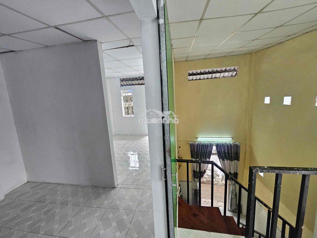 Bán nhà trệt lầu hẻm 131 đường cmt8 - 3