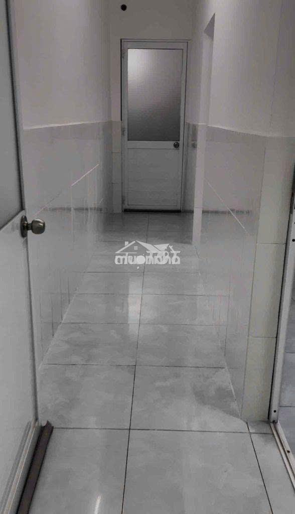 Nhà gác lửng 3pn hxh nguyễn văn quá giá 7tr/tháng - 2