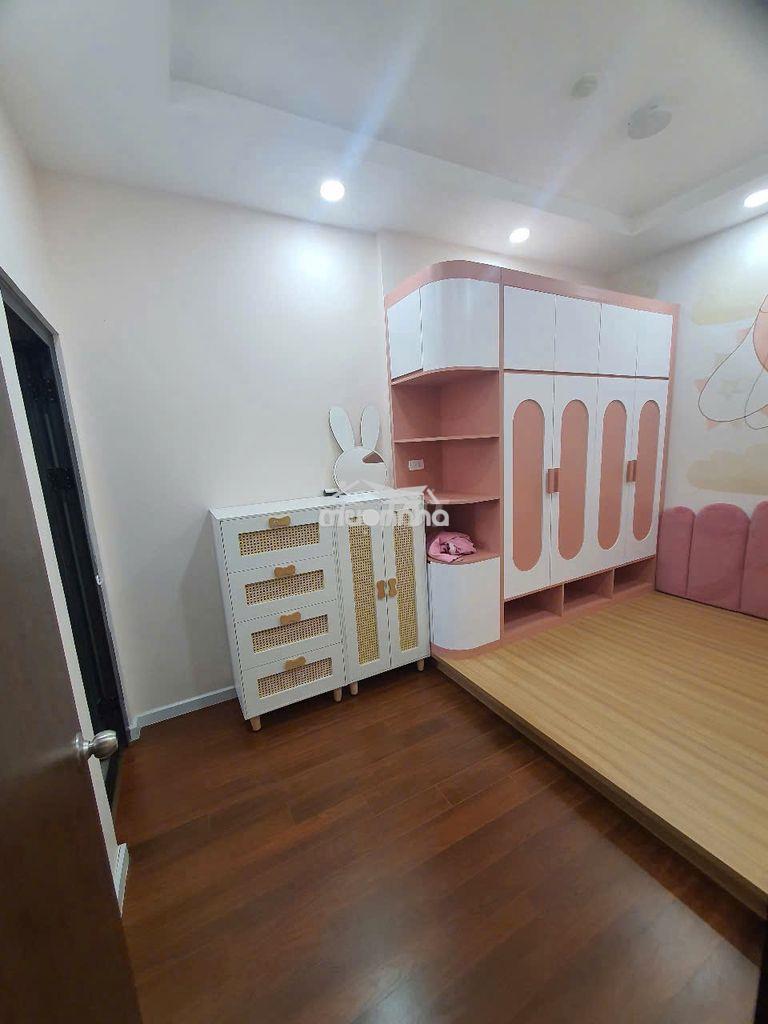 Cho thuê full nội thất 2pn-1wc như hình 9tr ở liền view hồ bơi  9tr - 3