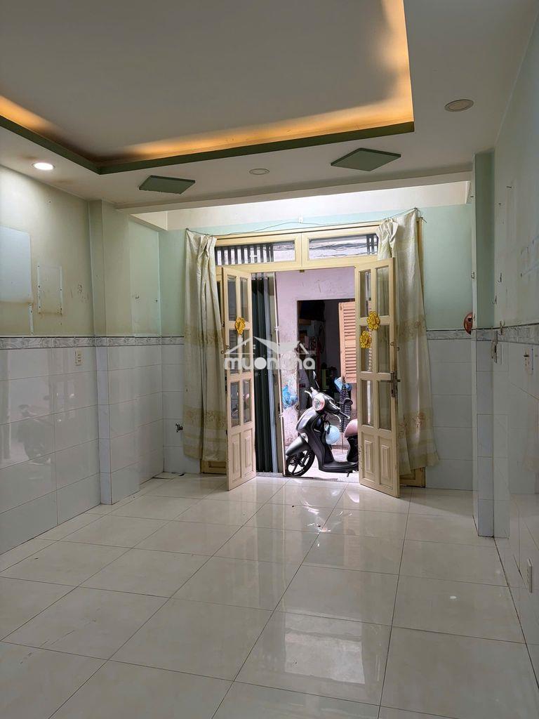 Nhà nguyên căn 1 trệt 2 lầu, 4 phòng ngủ 3 toilet -gần cv lê thị riêng - 3