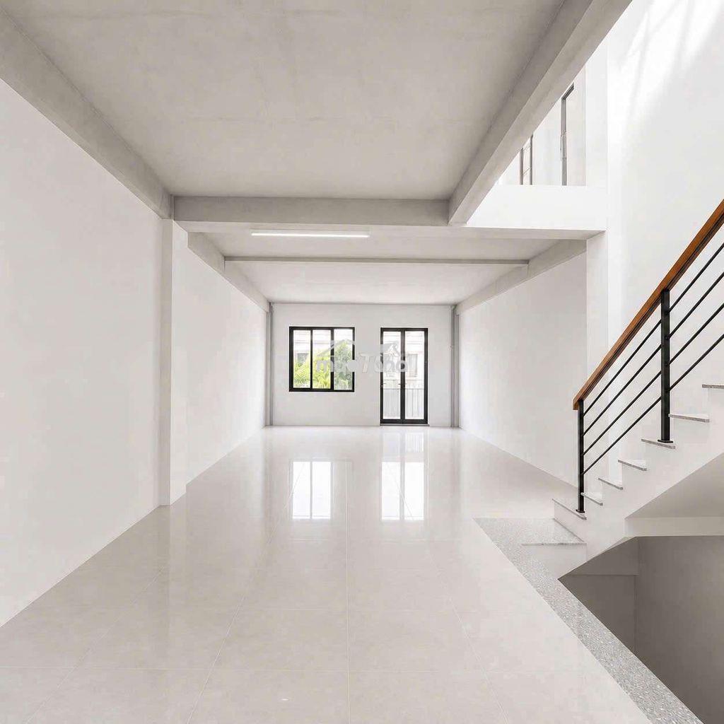 Cho thuê nhà 25tr lakeview sàn trông suốt, mỗi tầng 1 nhà vệ sinh
 - 2