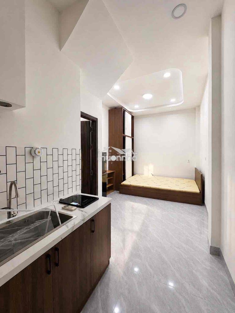 Khai trưng phòng cho tân sinh viên- nhận 3 người