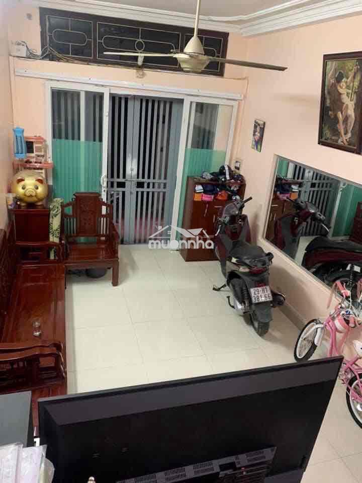 Cho thuê nguyên căn nhà4tầng3 ngủ khép kín, đủ đồ, khu nguyễn chính