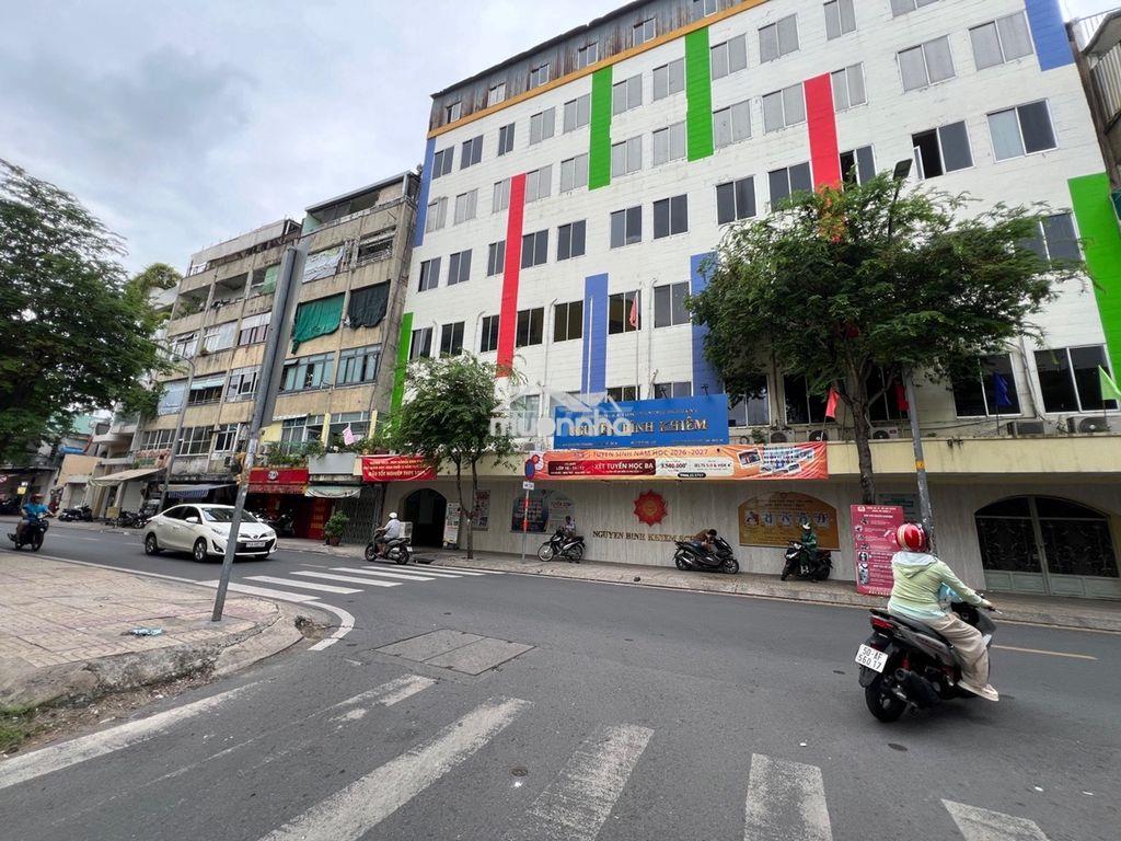 Bán chung cư quận 5, 50m2 chỉ 2,6 tỷ - 2