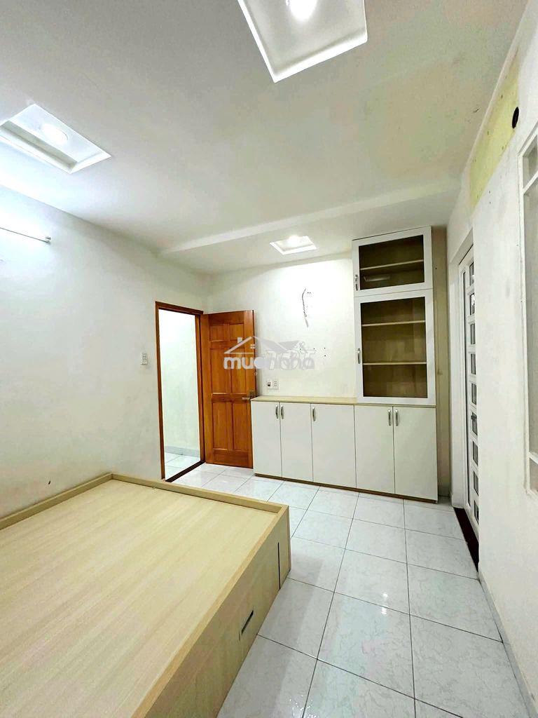 Nhà thuê gò vấp 2pn gần thống nhất - phan  văn trị p10 giá 9 triệu - 2