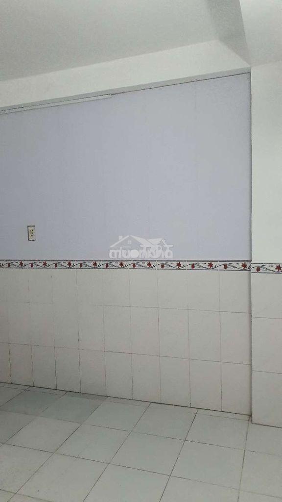 Phòng trọ 18m2 đường tân hoà đông phường phú lâm - 2