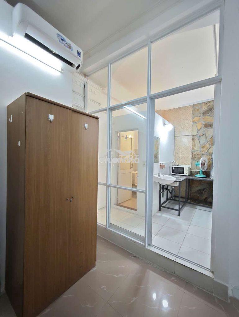Căn hộ 2pn lầu 1 full nội thất gần sân bay - 3