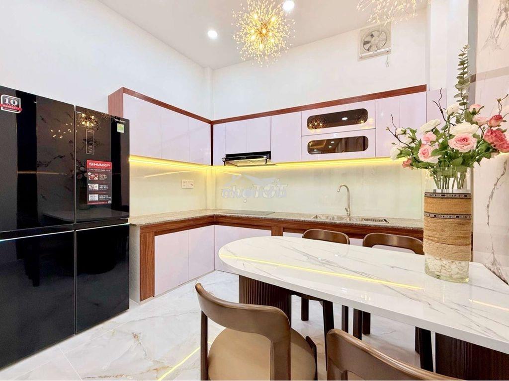 📍 Phan xích long, p.1, phú nhuận. hẻm thông. 34m². 4t. 5pn. 💰 8.2 🧄 - 4