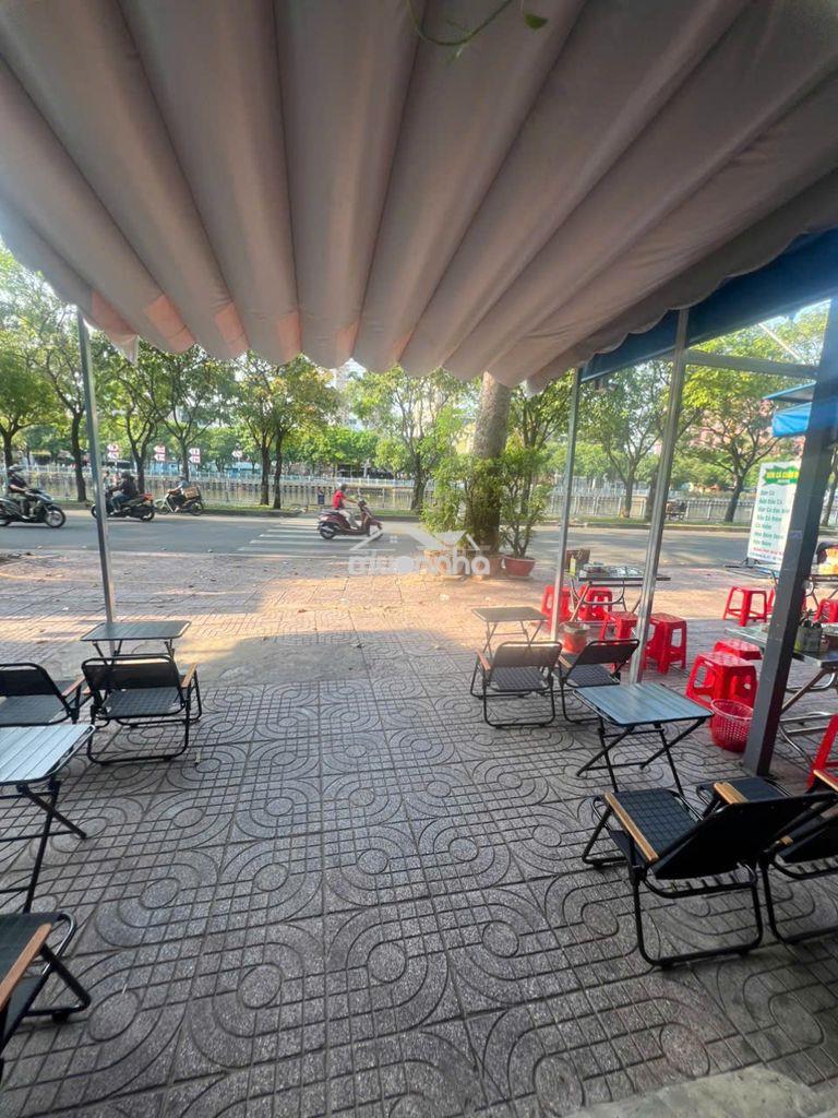 Sang nhượng mặt bằng quán cafe mặt tiền đường hoàng sa quận 1 - 2
