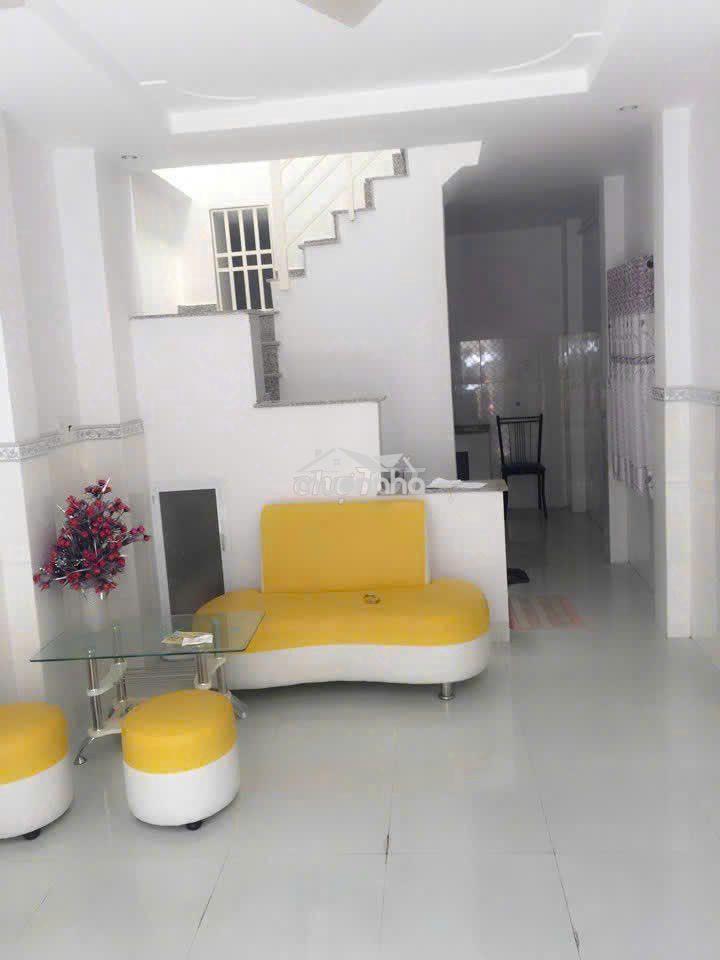 Nhà mặt tiền cách mạng tháng tám, quận 3  - 2