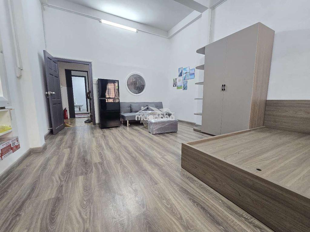 Cho thuê 2pn lạc long quân, full nội thất. giá 8tr - 2