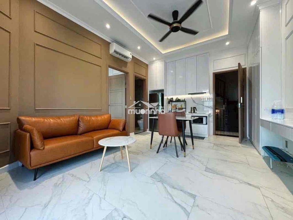 Căn hộ tách bếp, thang máy hầm xe full nt mới 100% - ngay sân bay tsn - 2