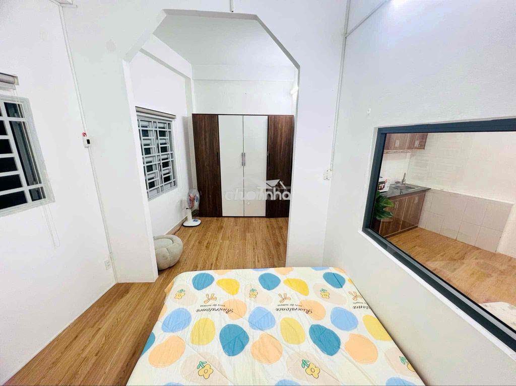 Cho thuê căn 1 phòng ngủ thoáng tách bếp full nt ở ngô gia tự quận 10 - 3