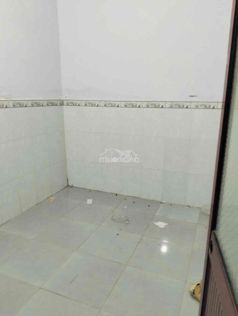 Bán đất tặng nhà c4 đang cho thuê 5triệu/tháng - hxt tránh – 100m² – c - 4
