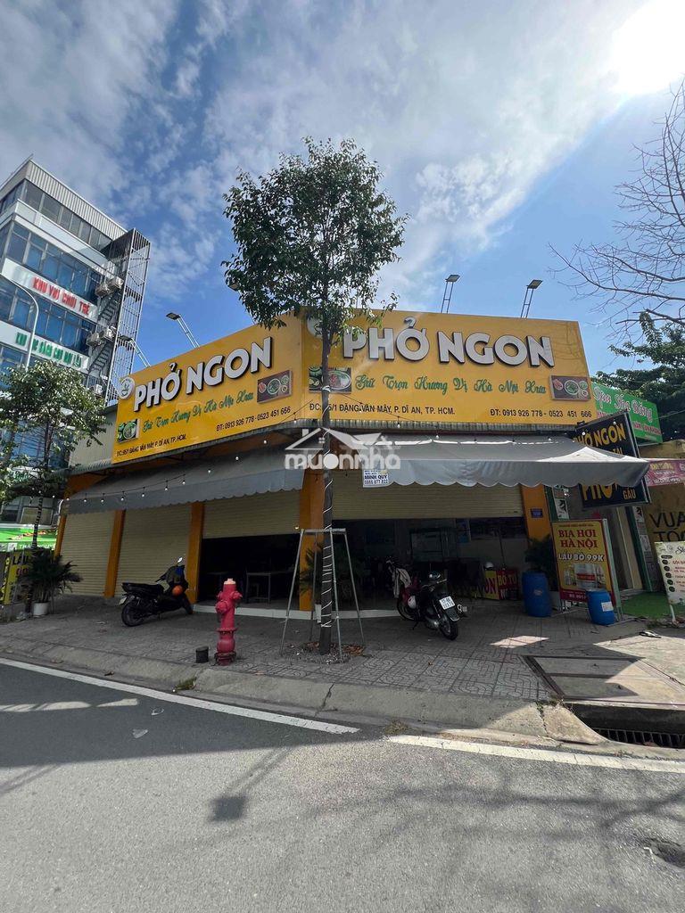 Cần sang quán phở vị trí 3 mặt tiền đường lớn. sát trường học c1, c2