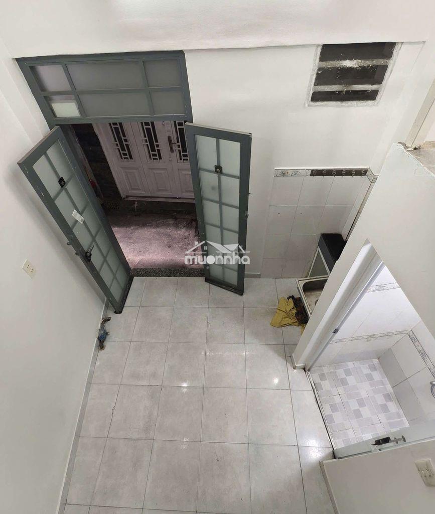 Cho thuê nhà 2pn 2wc 5tr phạm văn đồng  - 3