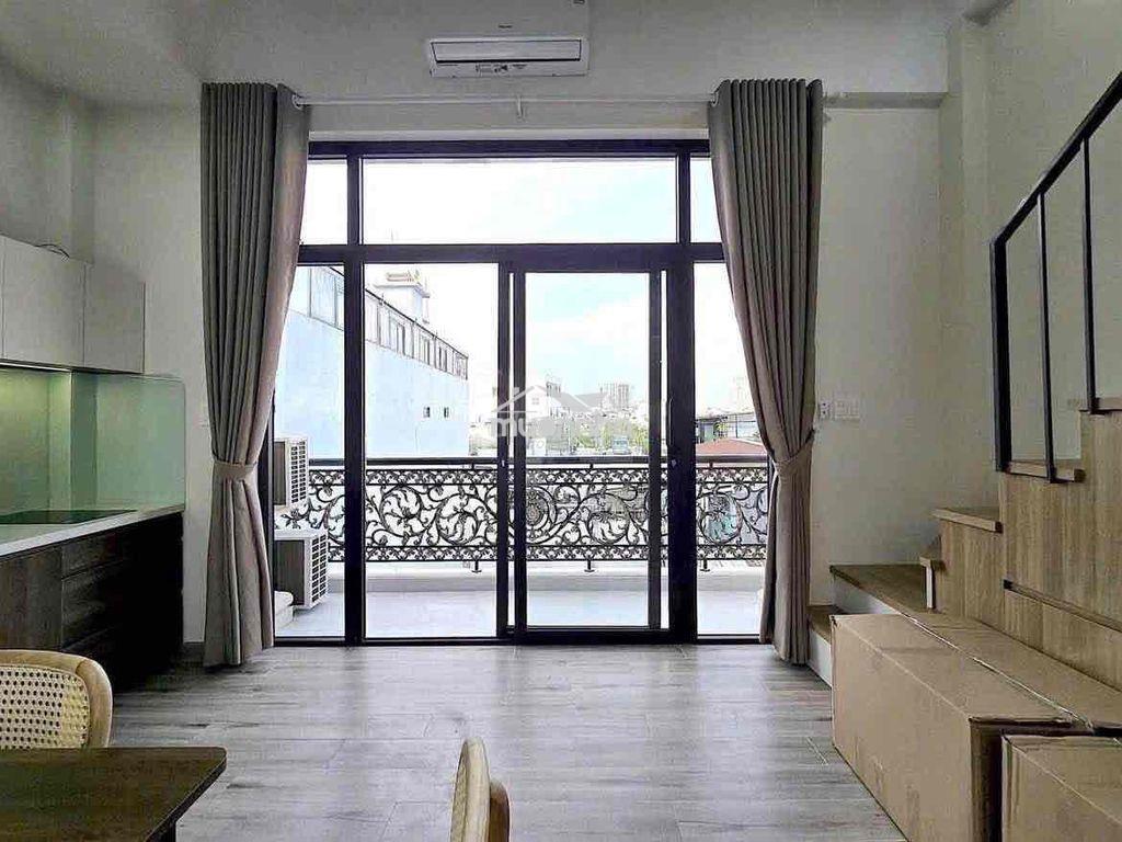 Căn hộ ban công - full nội thất - ngay công viên làng hoa - rộng 30m2 - 3