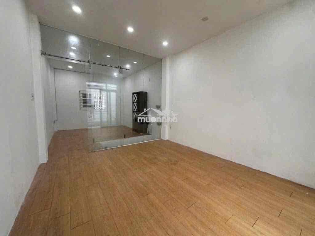 Nguyên căn hẻm lớn hoàng hoa thám phường 6 bt 2 lầu chỉ 13.5 triệu - 3