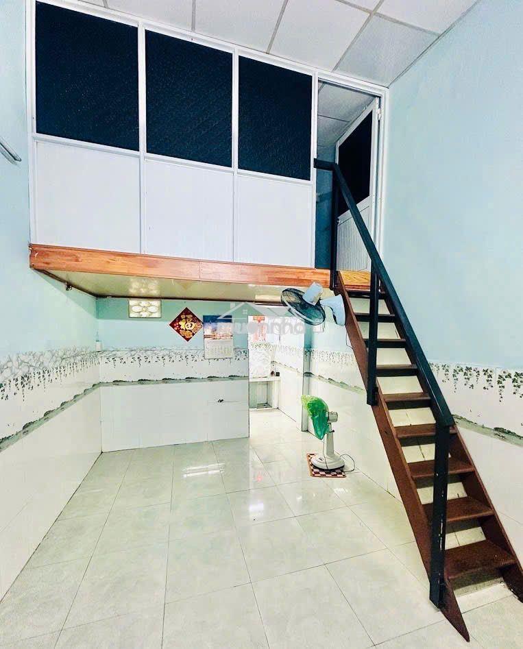 Bán nhà 2 tầng âu cơ, 24m2, 2.5 tỷ, 1pn 1wc, hoàn công, tân phú.