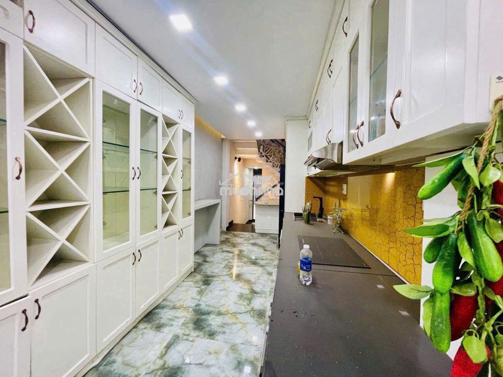 Hẻm xe hơi cmt8 q10. (40m2). 4 tầng có thang máy. giá 8.5 tỷ tl - 4