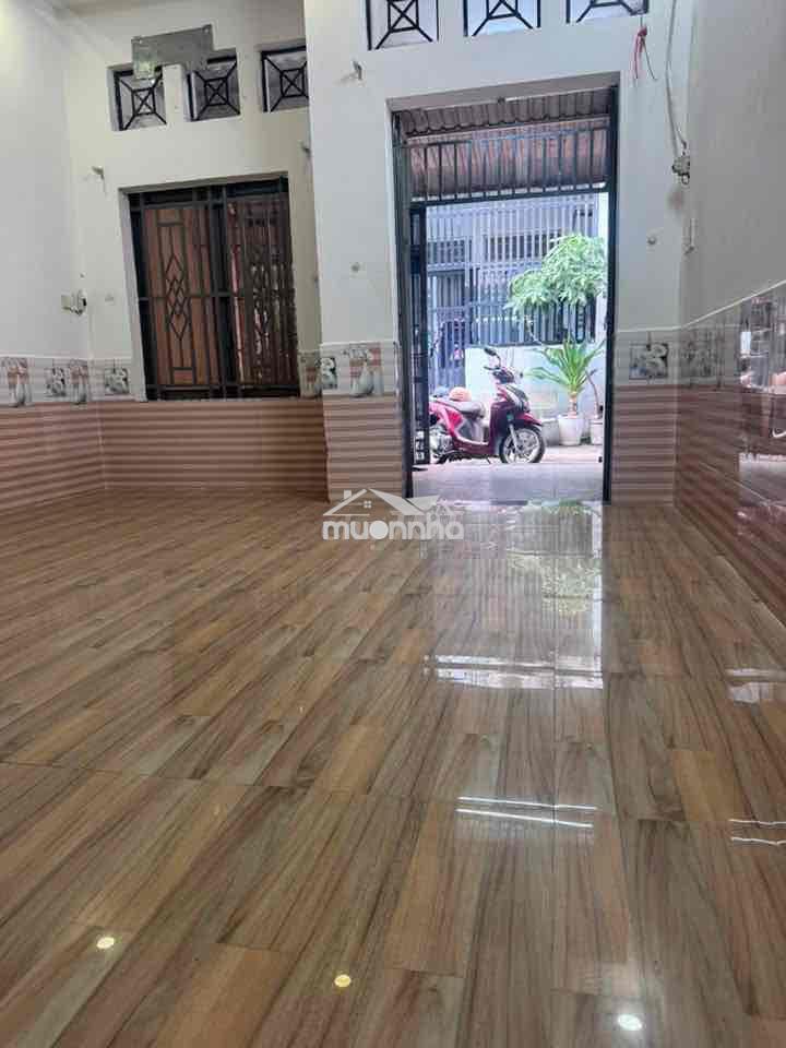 48m - 3,3tỷ -  bà điểm - ngay ngã tư trung chánh - hẻm 5m xe hơi - 3
