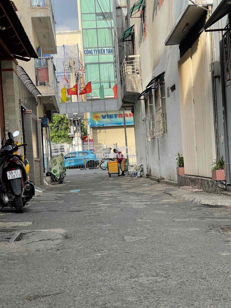 Bán nhà đinh tiên hoàng- hướng q1 - 5tầng 62m2 - 2