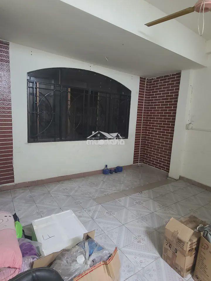 Phòng 2 triệu 8  quận 1