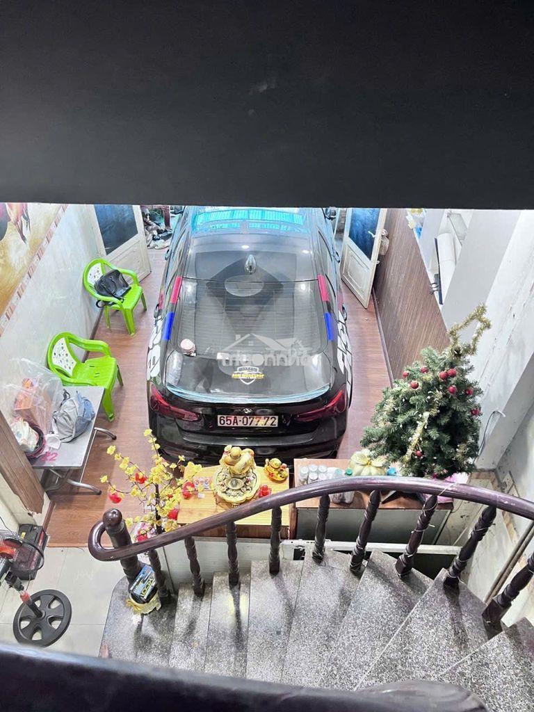 Hẽm xe hơi lạc long quân - gần công viên đầm sen - 3