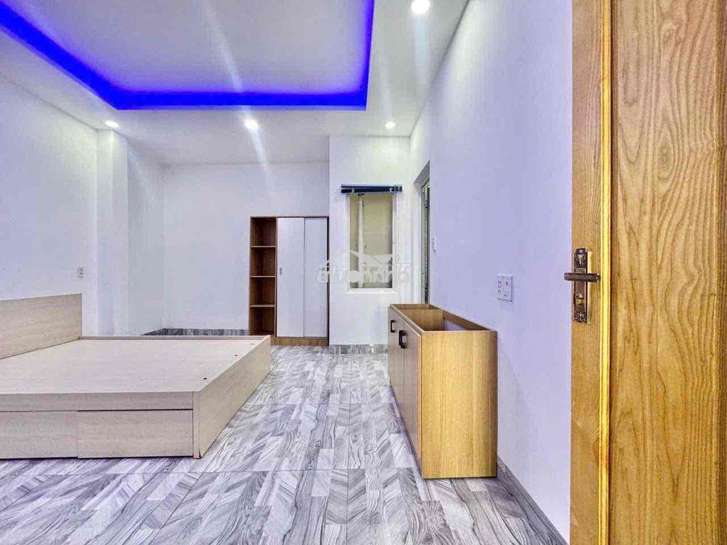 Ngay đại học nttu,vlu…. - 2