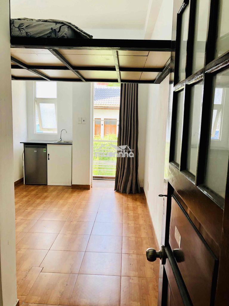 Phòng trọ ngay công viên lê thị riêng, tô hiến thành, bancon, gác lửng - 2