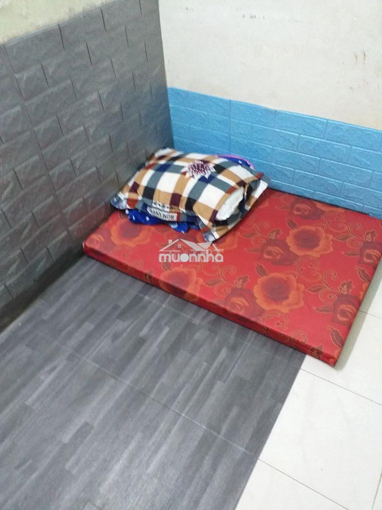 Phòng hl2 giá rẻ,1.2 triệu/tháng,gác,toilet riêng,giờ tự do. - 4