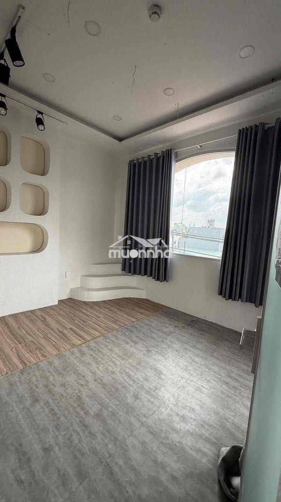 Nhà mt kd 637b âu cơ, dt: 6 x 16m - 3 lầu ( 8 pn ) giá: 26,5 tr/ tháng - 3