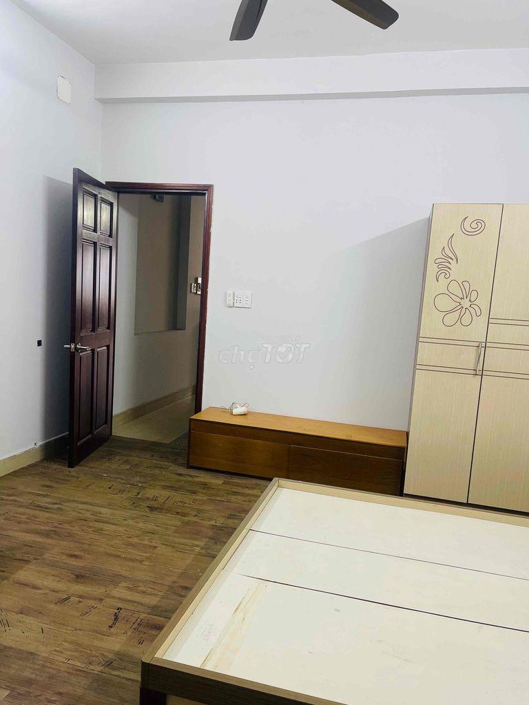 Cho thuê 90m2 lầu 1 nhà mặt tiền huỳnh tấn phát,cổng kcx, quận 7,. - 4