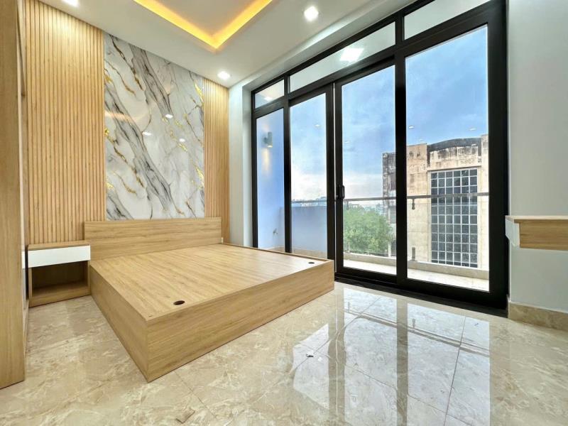 Căn hộ ban công ngay nguyễn thiện thuật – bình thạnh | gần hutech, uef, ngoại thương