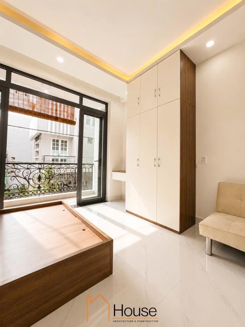 Căn hộ 1pn - ban công - full nội thất - máy giặt riêng - rộng rãi 45m2 - ngay ngã tư hàng xanh - ở 3 người 3 xe - 2