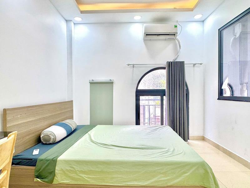 Căn hộ 1pn tách bếp - full nội thất - cửa sổ trời - gần dh hutech, văn lang, uth - chỉ 5p tới ngã tư hàng xanh - gần q1, q2, phú nhuận  - 4