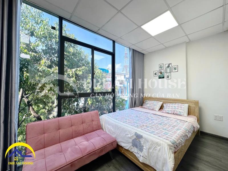Căn hộ studio view kính - full nội thất - cửa sổ trời | ngay đh văn hiến