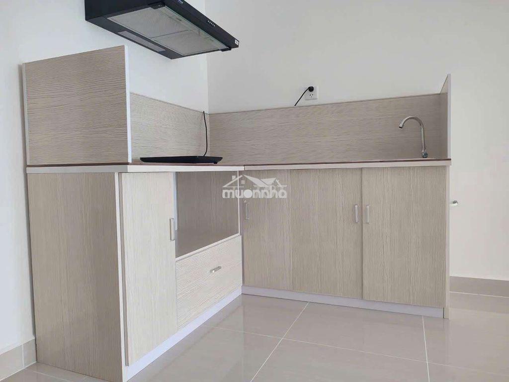 Căn góc 3 phòng ngủ, 2 toilet, mới. có bếp, rèm . - Ảnh 2